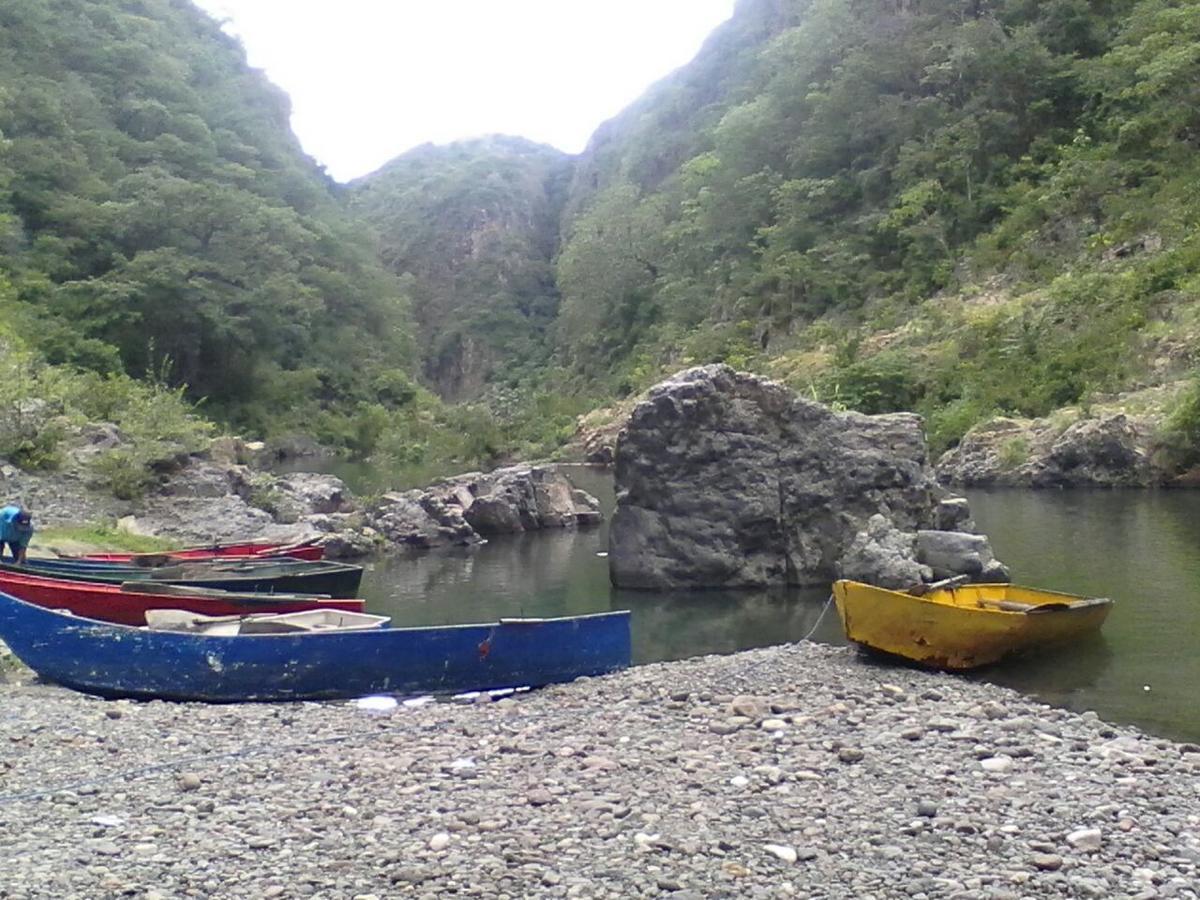 Gasthaus La Ceibita Tours Los Potrerillos Exterior foto